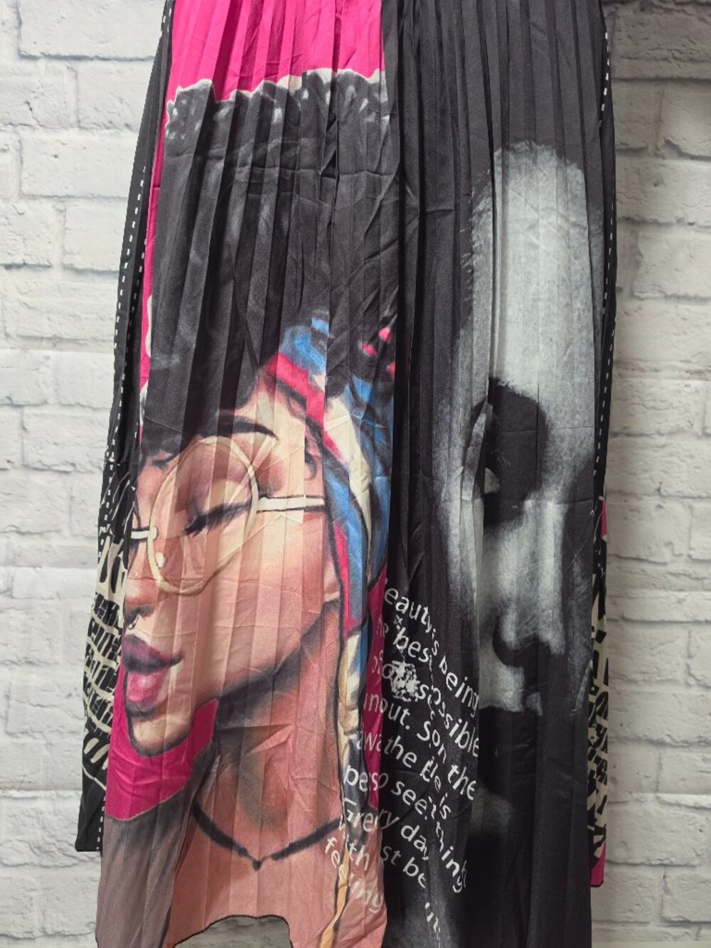 Graphic Art Print Pleaded Maxi Skirt